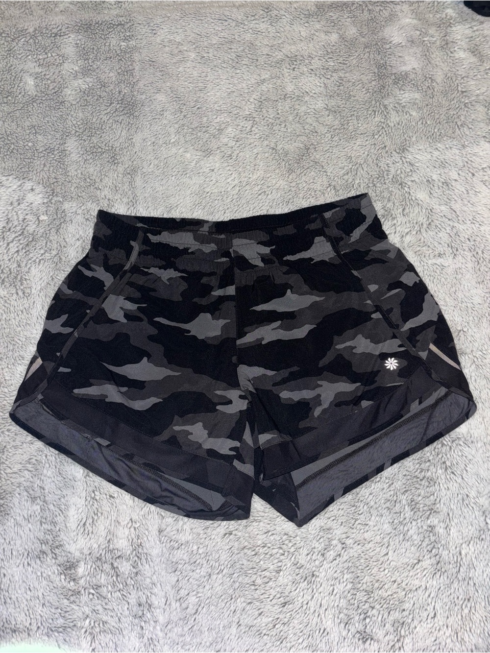 Athleta Mesh Racer Run Short 4”